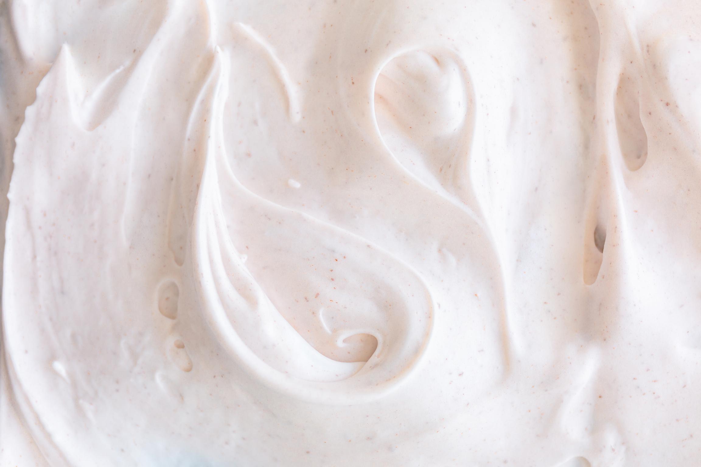 Creamy Texture of White Airy Scrub with Particle Peel
